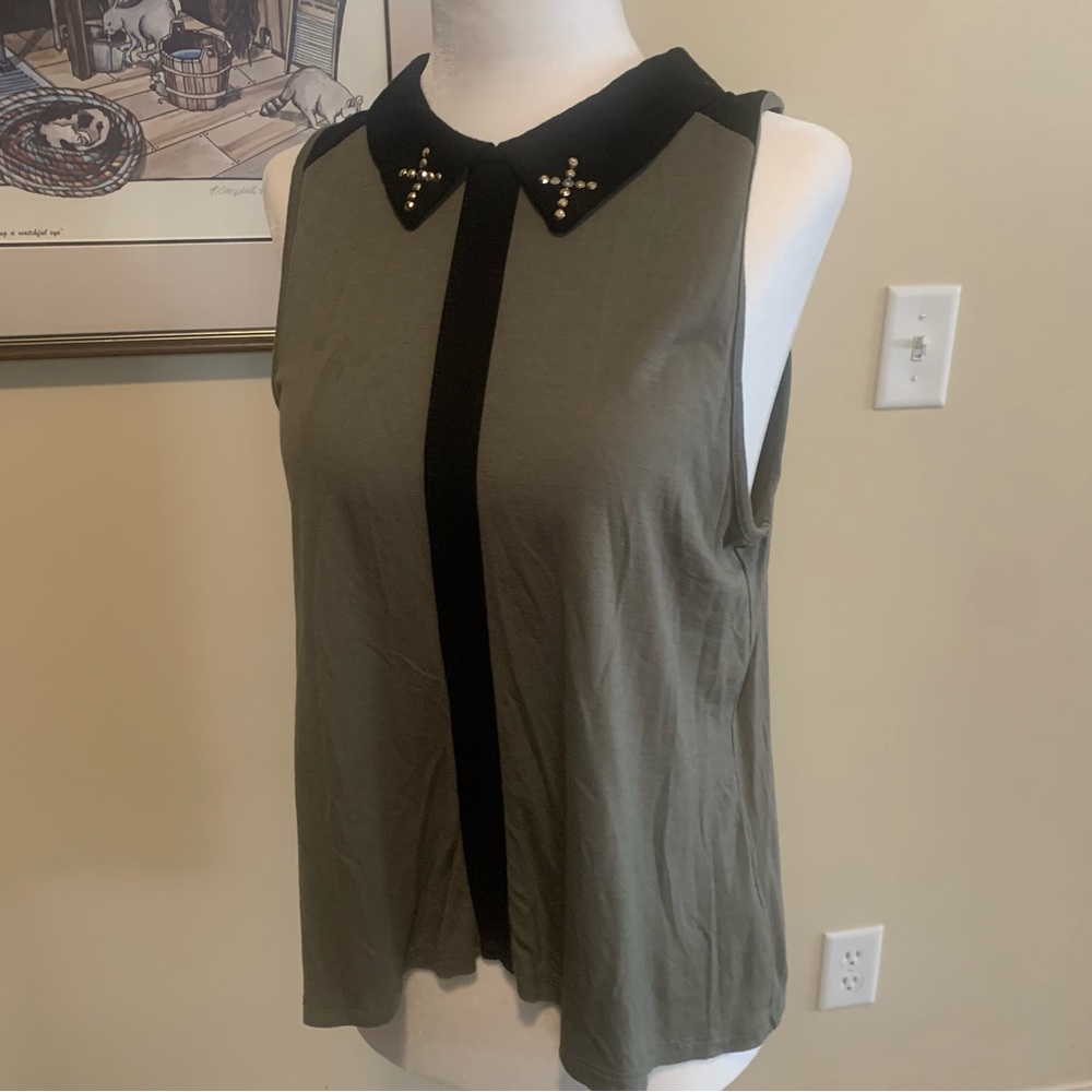 ✨Ardene Gothic Collar Blouse